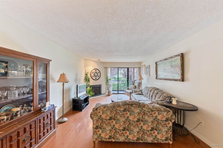 Property Photo:  2299 E 30th Avenue 204  BC V5N 5N1 
