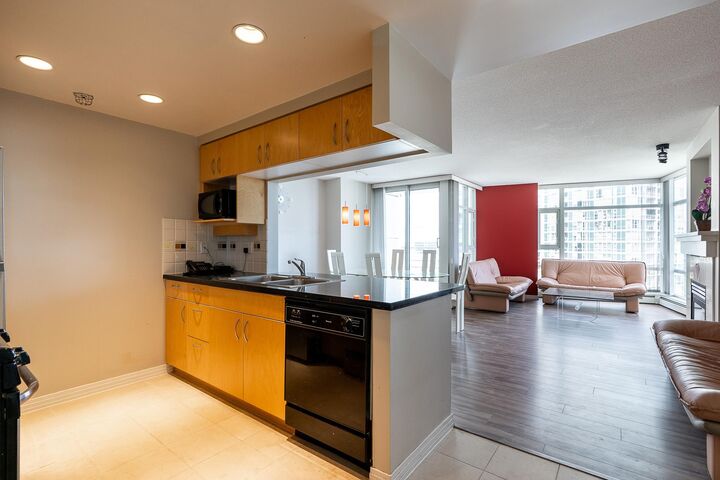 Property Photo:  1199 Marinaside Crescent 2303  BC V6Z 2Y2 