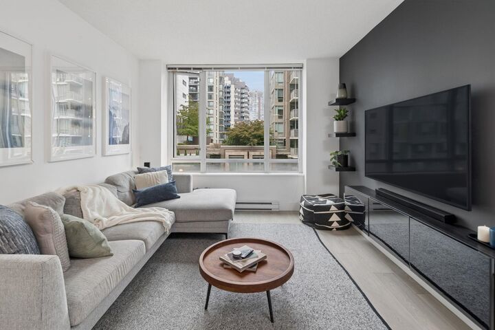 Property Photo:  1088 Richards Street 606  BC V6B 0J8 