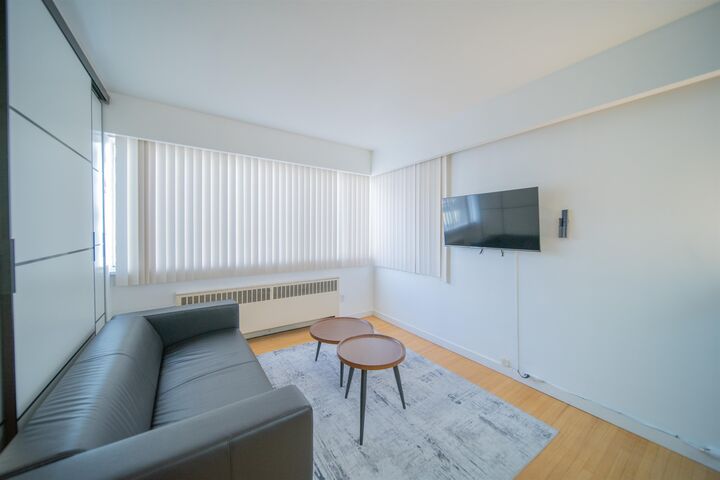 Property Photo:  1925 Nelsonstreet 207  BC V6G 1K9 