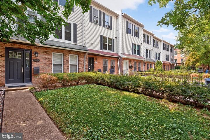 Property Photo:  2614 Sherman Avenue NW A  DC 20001 