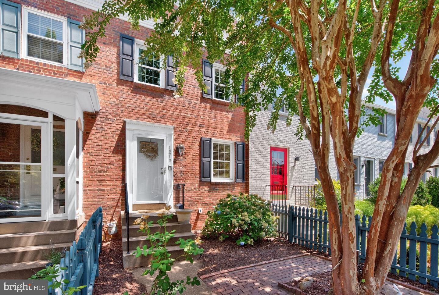 Property Photo: 1217 Colonial Avenue VA 22314
