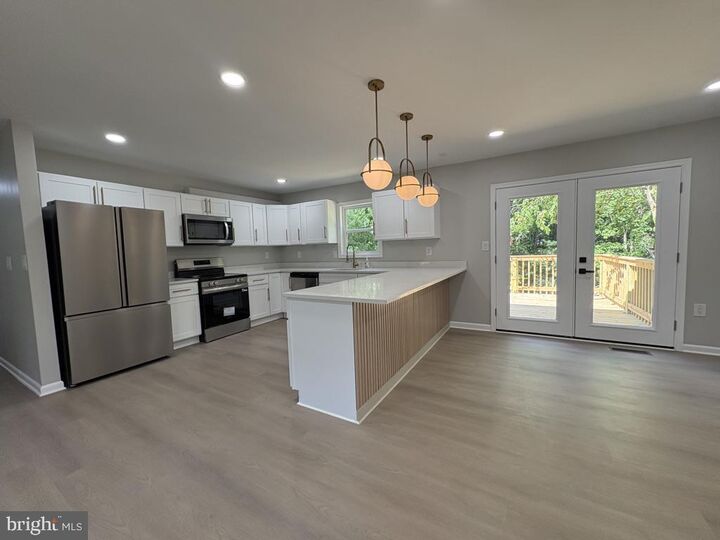 Property Photo:  3604 Stonesboro Road  MD 20744 