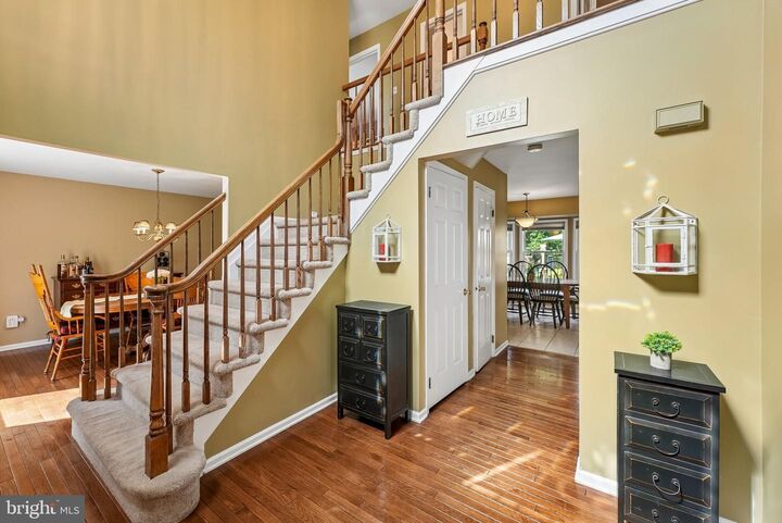 Property Photo:  4 Stanford Place  NJ 08550 