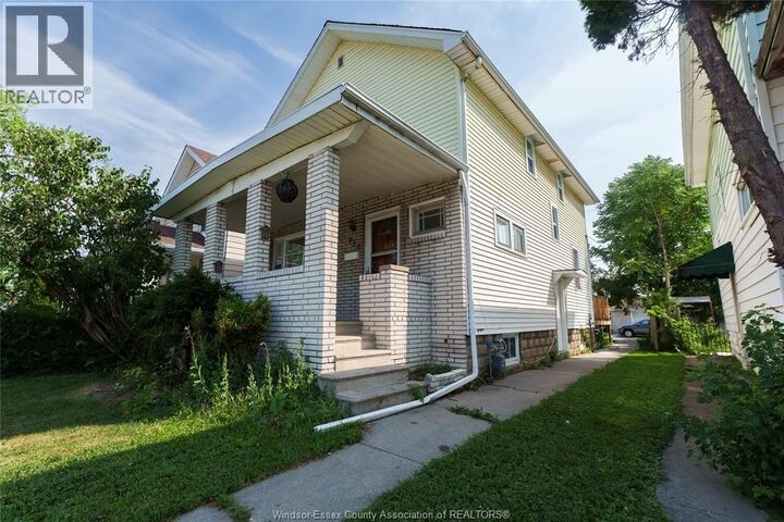 Property Photo: 950 Elsmere ON N9A 2A9