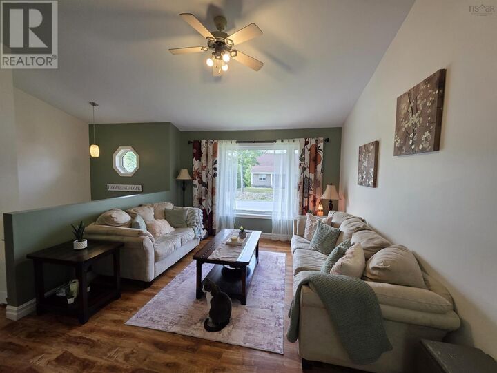 Property Photo:  31 Carriage Lane  NS B2T 1L4 
