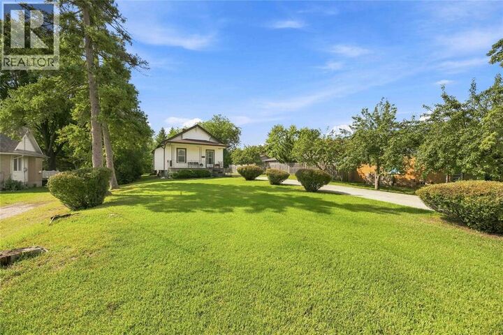 Photo de la propriété: 873 Michigan Avenue ON N7V 1L7