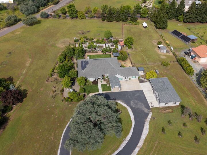 Property Photo:  22282 Bennett Rd  CA 95370 