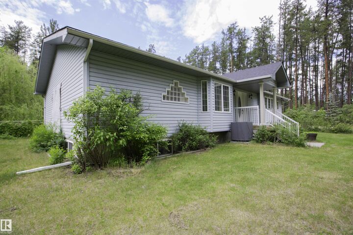 Property Photo:  51515 Rge Road 32 A  AB T0E 0N0 