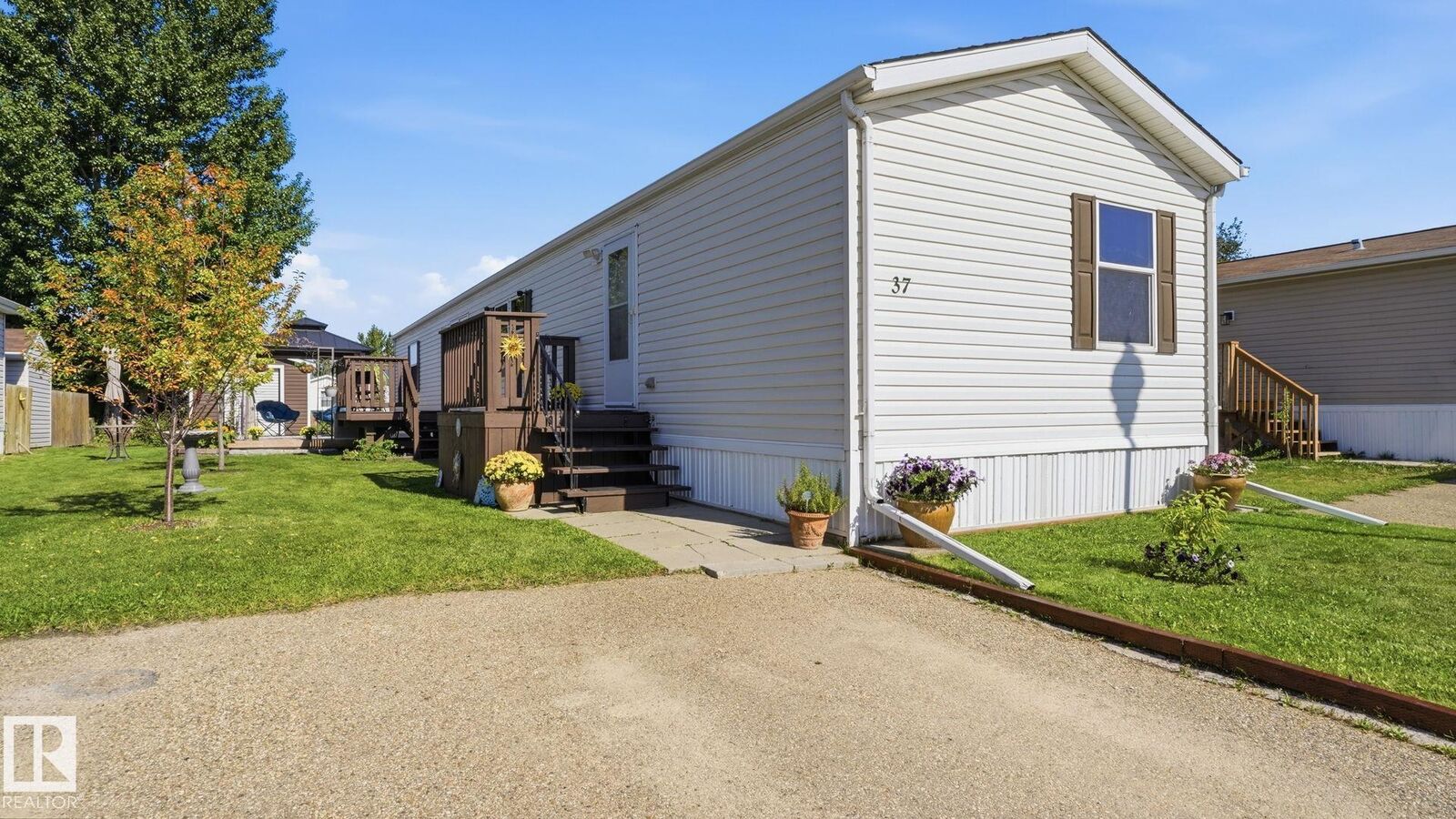 Property Photo:  37 Midland Road  AB T0C 1Z0 