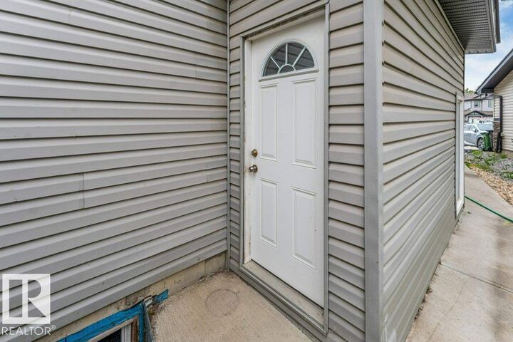 Property Photo:  3740 8 Street NW  AB T6T 0S1 