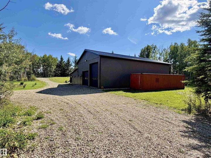 Property Photo:  6002 Twp Rd 494  AB T0C 1W0 