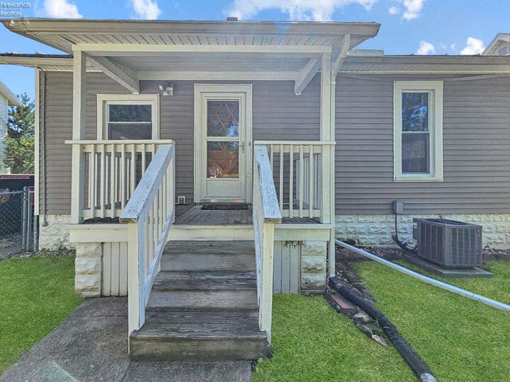 Property Photo: 126 Belle Avenue OH 44811