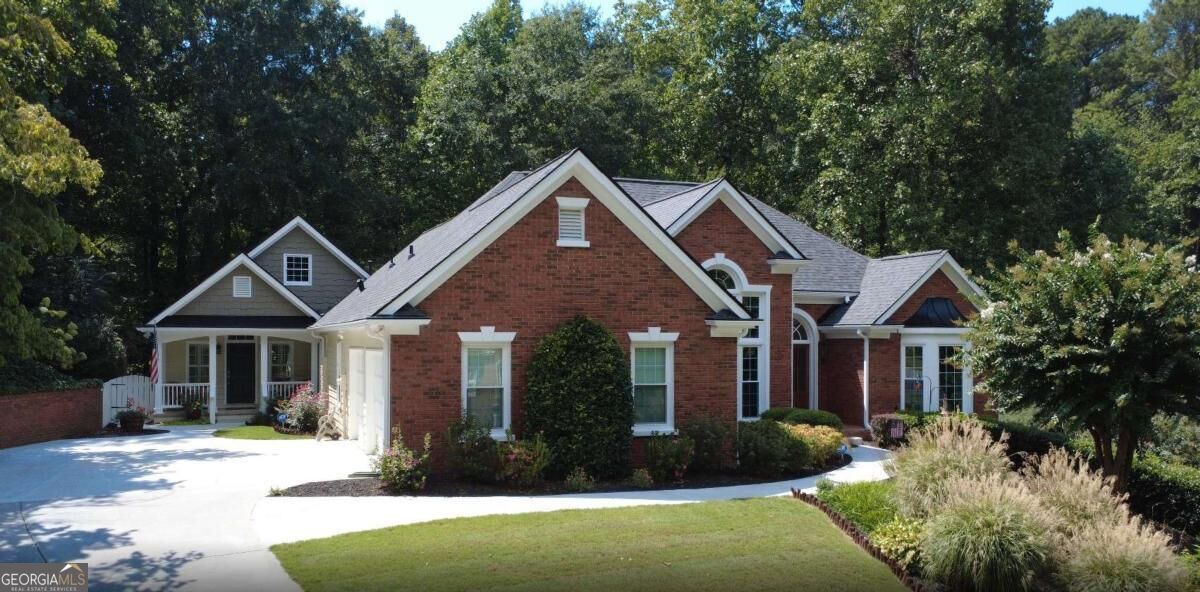 Property Photo:  1311 Pembridge Way NW  GA 30152 