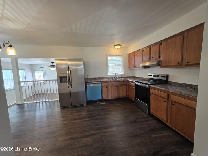Property Photo: 9422 Hudson Ln KY 40291