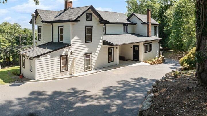 Property Photo:  231 Wierimus Rd  NJ 07642 
