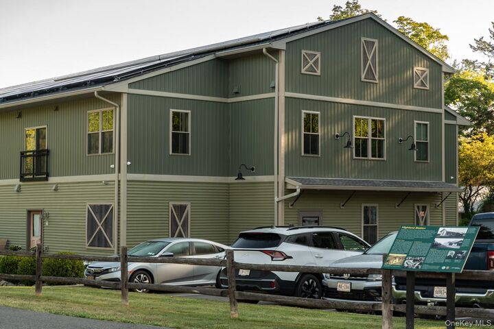 Property Photo: 128 Vineyard Avenue 208 NY 12528