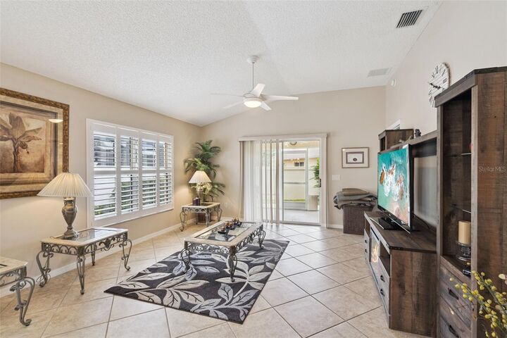 Property Photo: 1492 Alexandria Place FL 32162