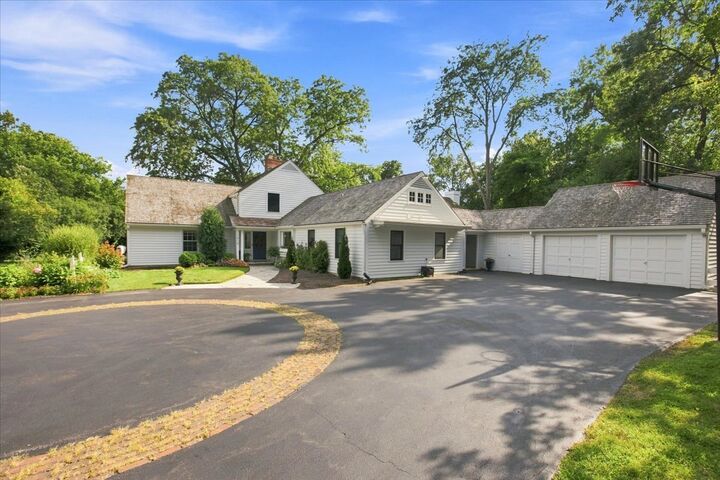 Property Photo:  1810 South Lane  IL 60062 