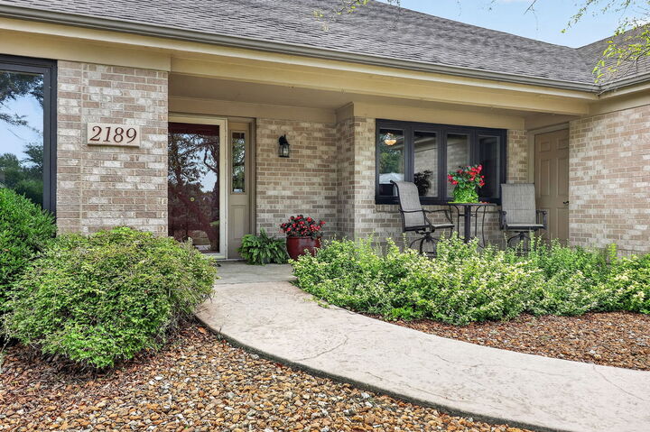 Property Photo:  2189 Hidden Valley Drive  IL 60565 