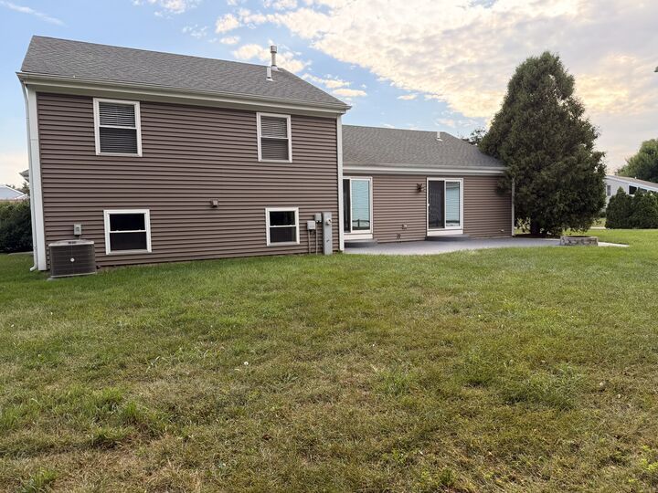 Property Photo:  700 Woodbine Lane  IL 60152 
