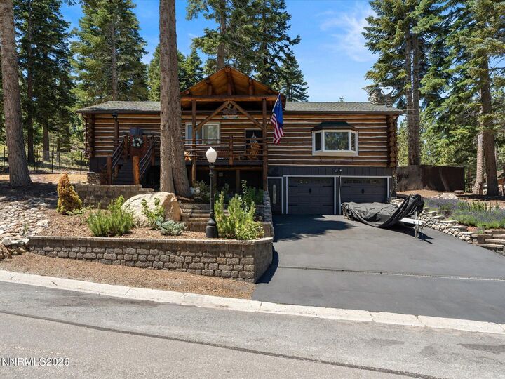 Property Photo: 429 Barrett Drive NV 89449