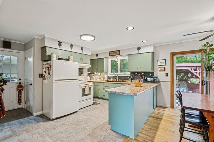 Property Photo:  13 Brigham Circle  VT 05060 