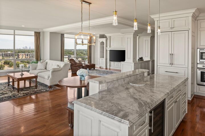 Property Photo: 3209 Galleria 1302 MN 55435
