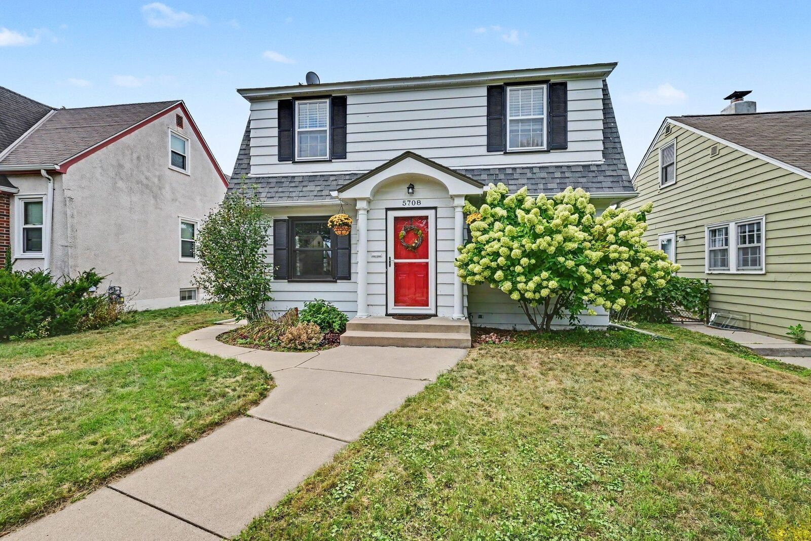 Property Photo: 5708 Wentworth Avenue MN 55419