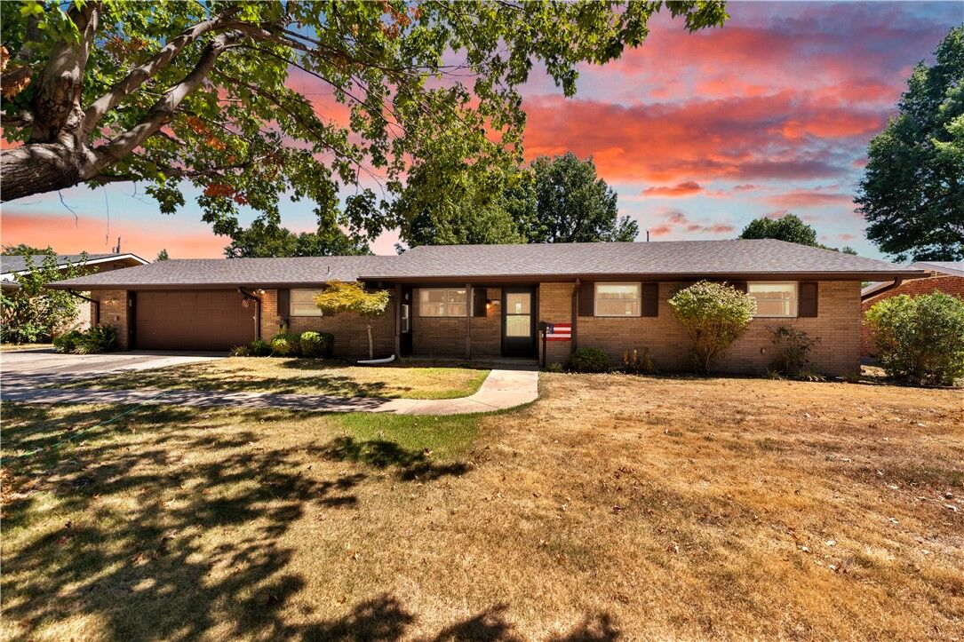 Property Photo:  1111 Ranch Drive  AR 72762 