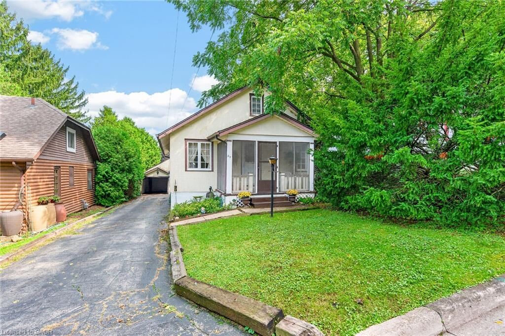 Property Photo:  63 Robinson Street S  ON L3M 3C7 