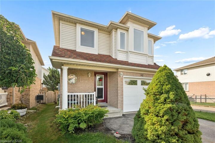 Property Photo:  67 Apple Tree Drive  ON N2A 4C9 