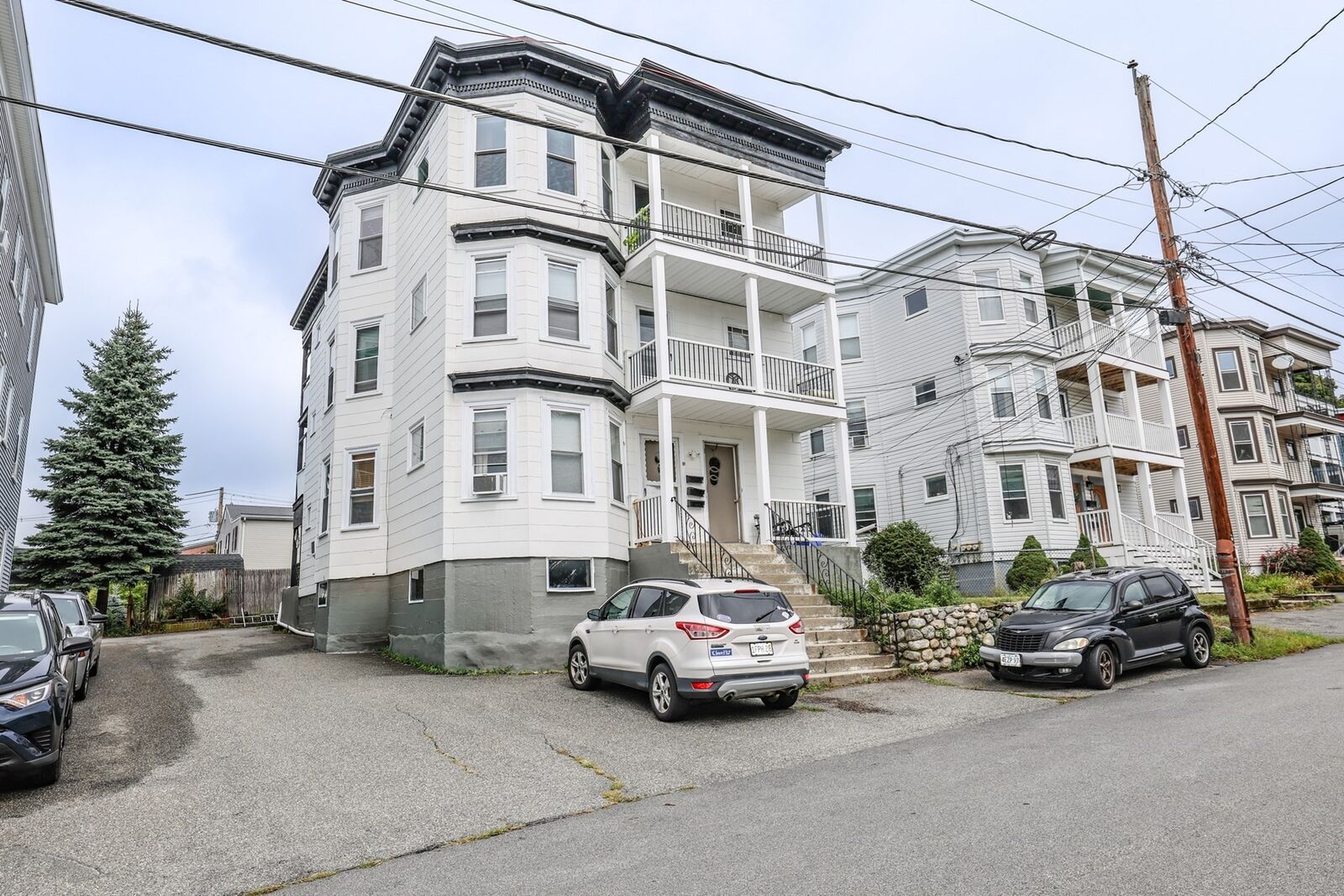 Property Photo: 19 Sturgis St MA 01801