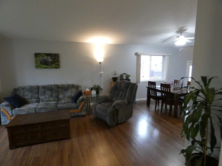 Property Photo:  9403 128 Avenue  AB T8X 1N4 