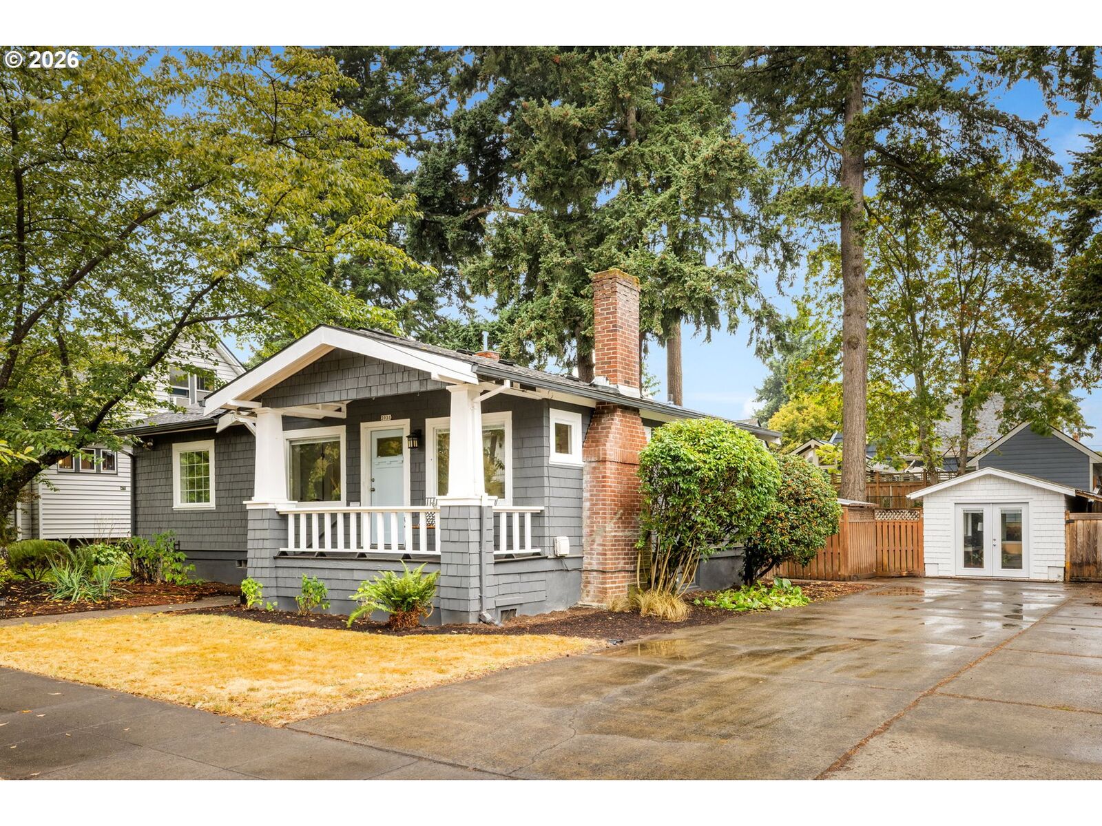 Property Photo: 3931 NE 41st Ave OR 97212