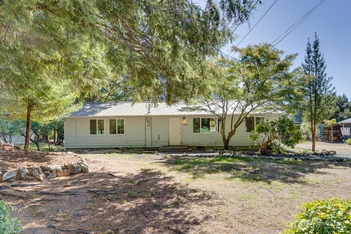 Property Photo:  7434  North Fork Road SE  WA 98065 