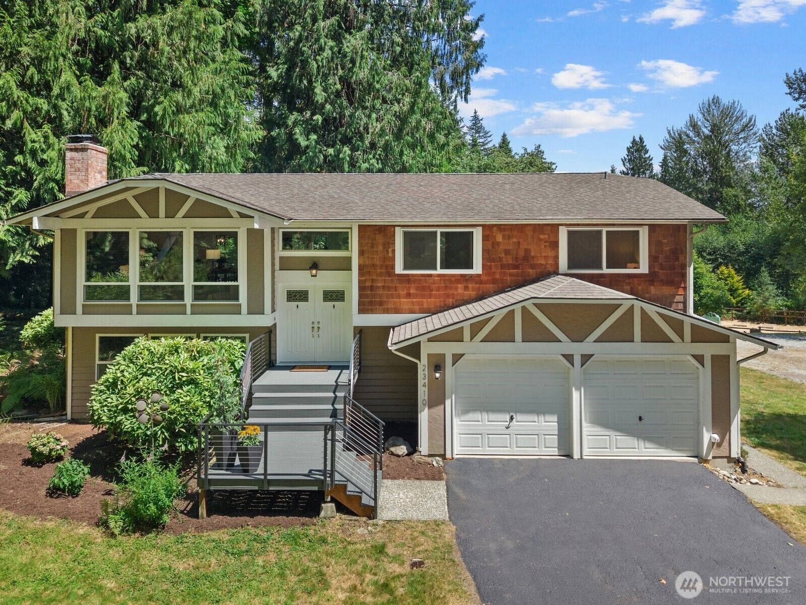 Property Photo: 23410 NE Old Woodinville-Duvall Rd WA 98077