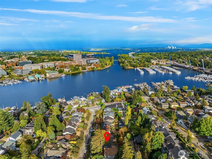 Property Photo:  863 E Gwinn Place  WA 98102 