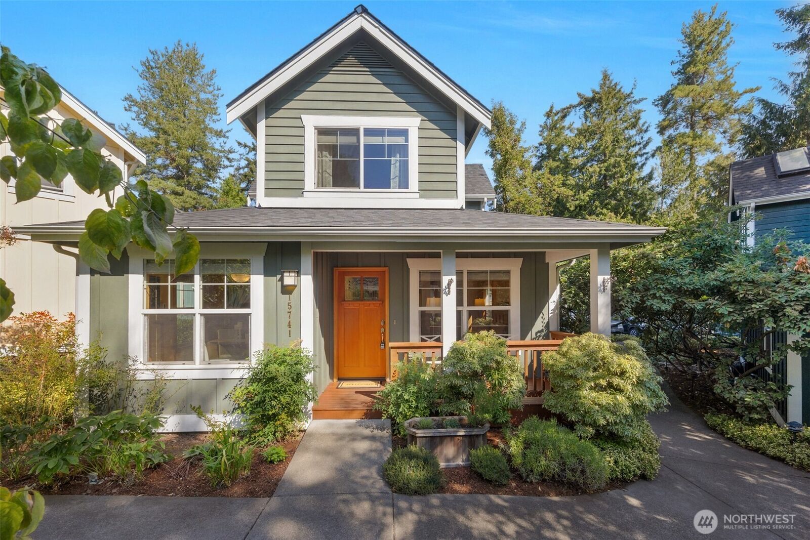 Property Photo:  15741  Dayton Avenue N #11  WA 98133 