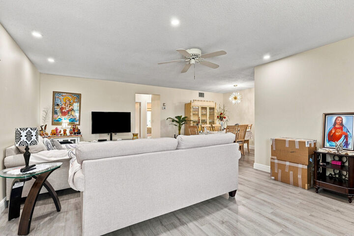 Property Photo:  912 Savannas Point Drive Apt B  FL 34982 