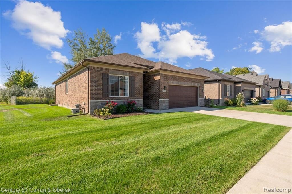 Property Photo: 15360 Eton Pointe Drive MI 48035