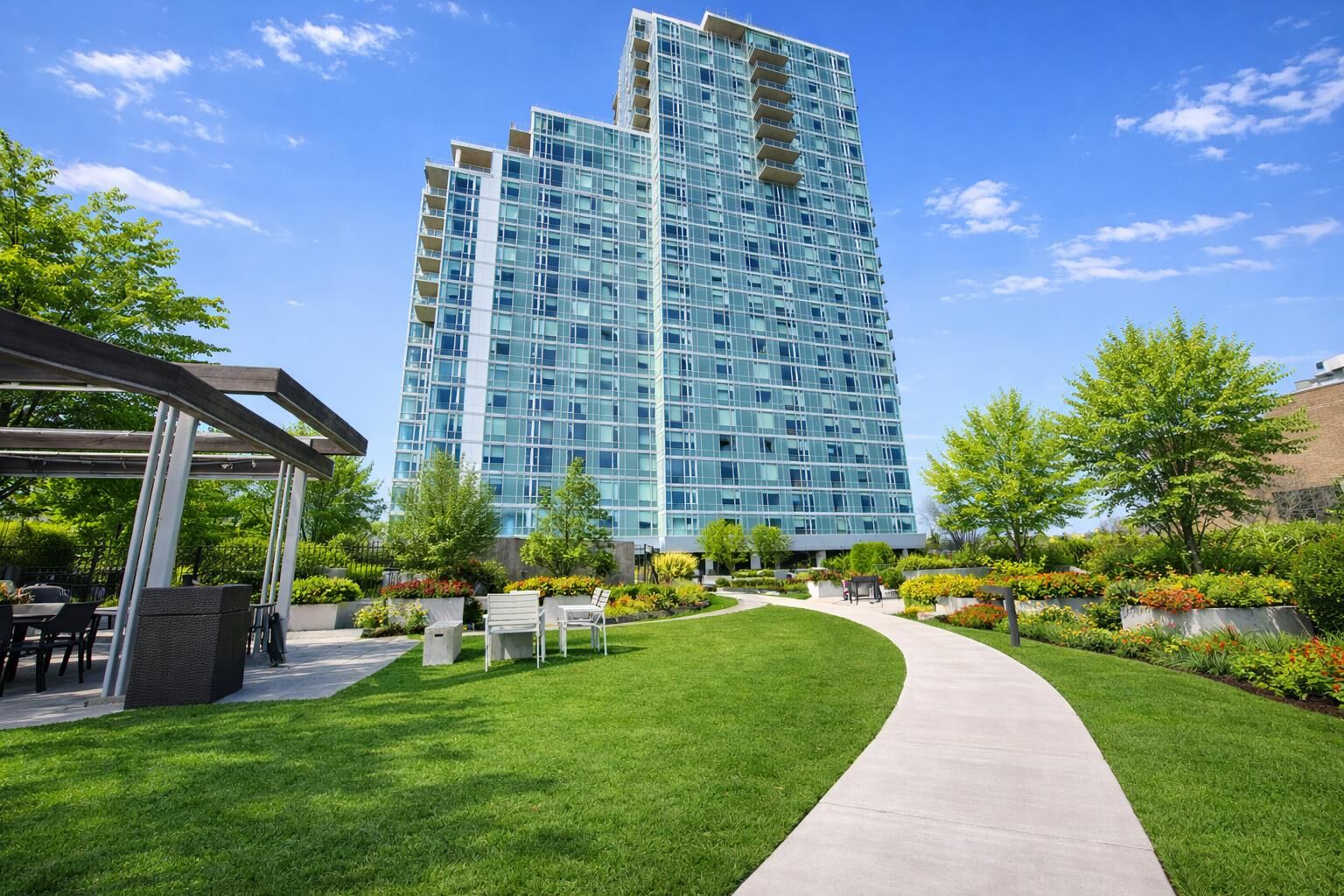 Property Photo:  1524 Sheepshead Bay Road 9H  NY 11235 