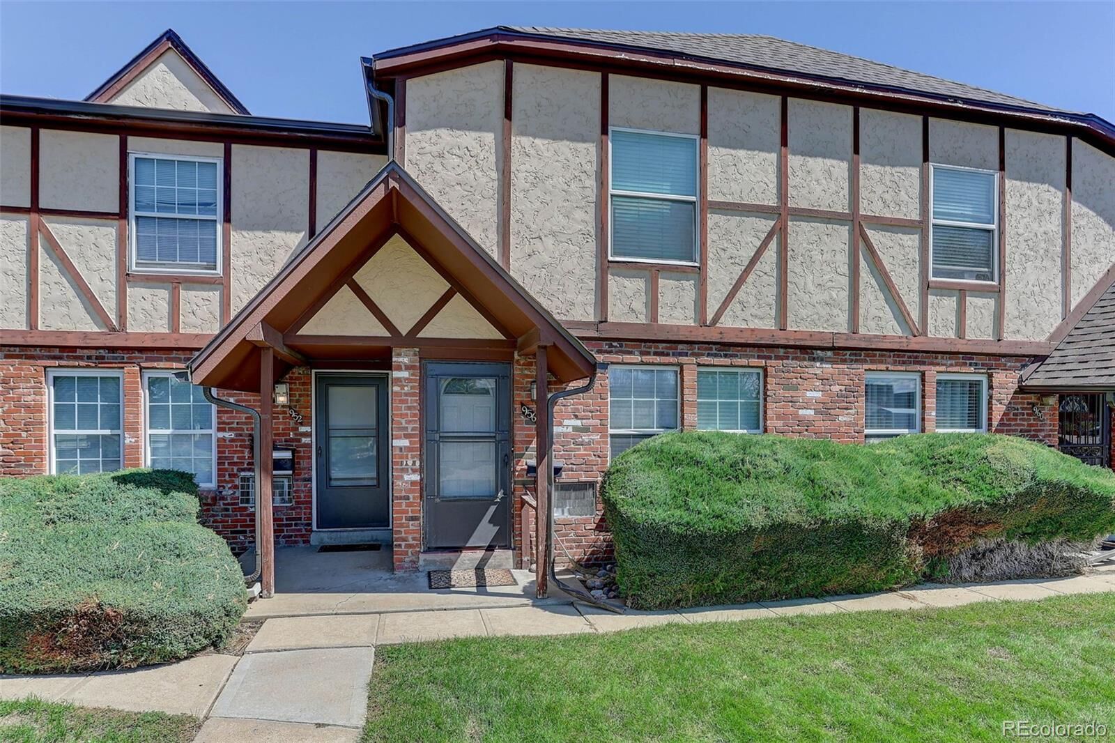 Property Photo:  956 S Iola Street  CO 80012 