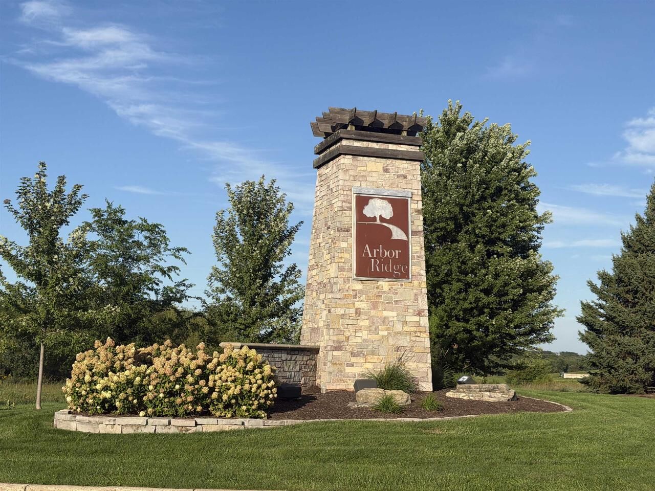 Property Photo:  2019 Arbor Ridge Way  WI 53548 