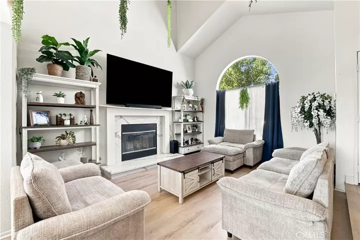 Property Photo:  1342 Lightcap Street  CA 93535 