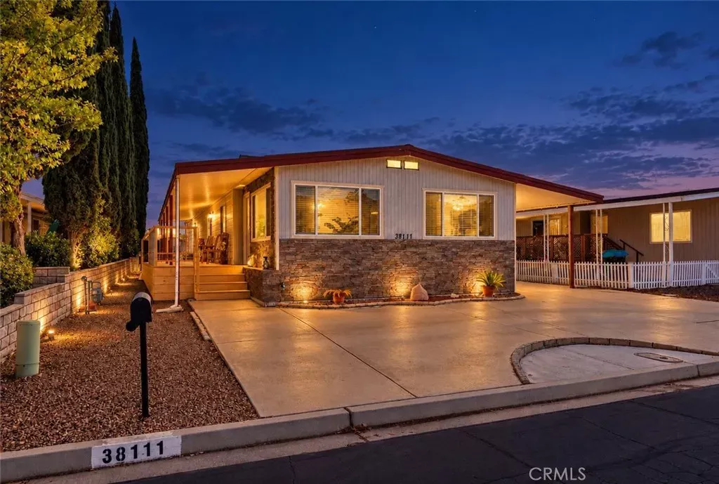 Property Photo: 38111 Via La Colina CA 92563