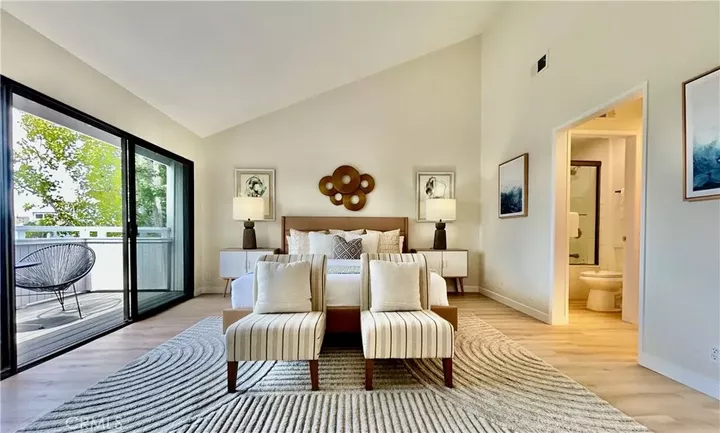 Property Photo:  14 Robon Court  CA 92663 