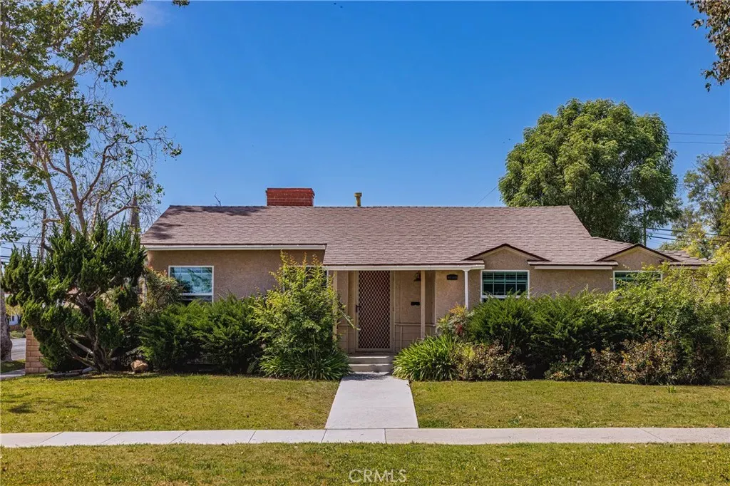 Property Photo:  3801 Gundry  CA 90807 