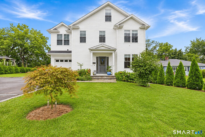Property Photo:  2960 E Main Street  CT 06610 