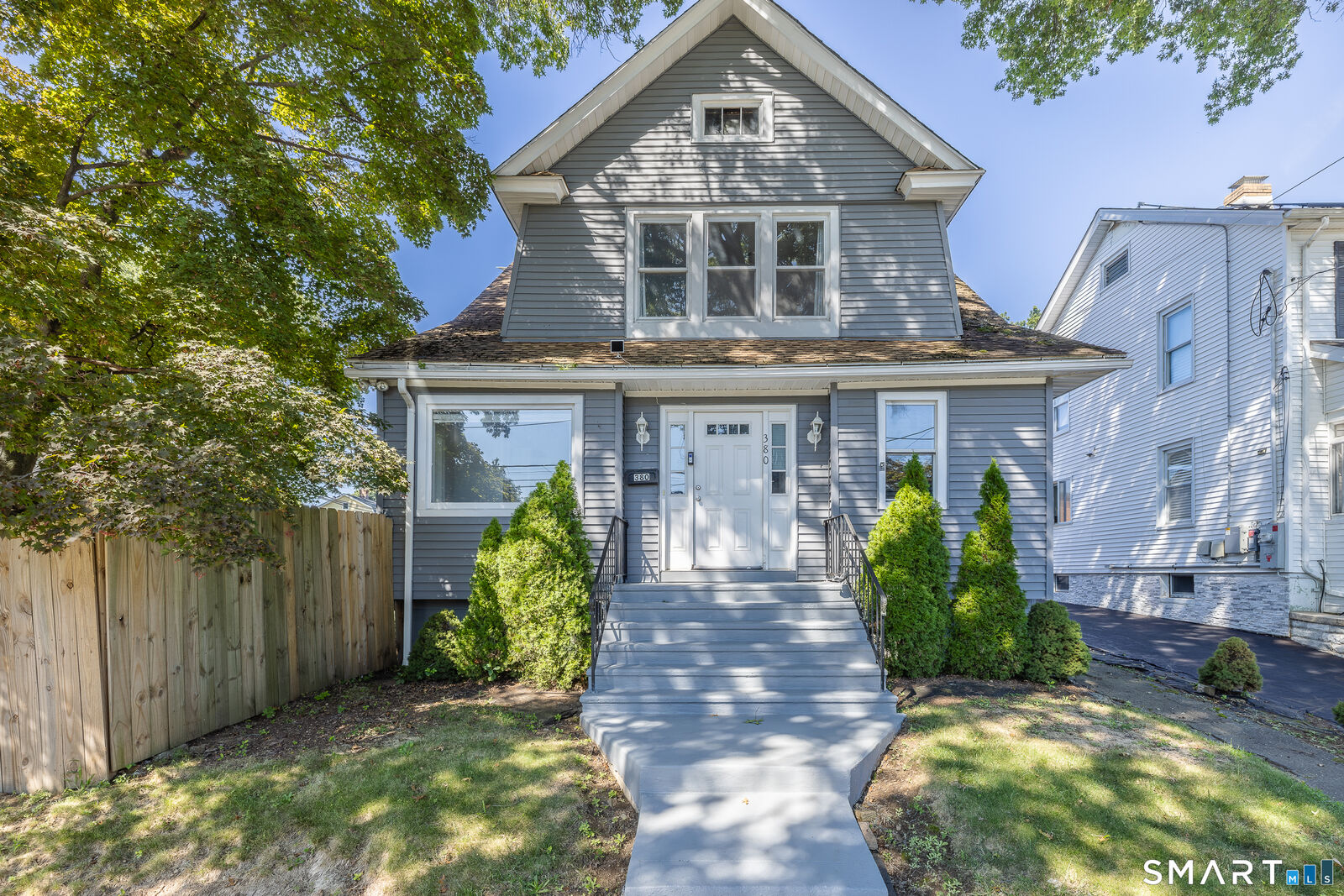 Property Photo:  380 Rockwell Avenue  CT 06615 